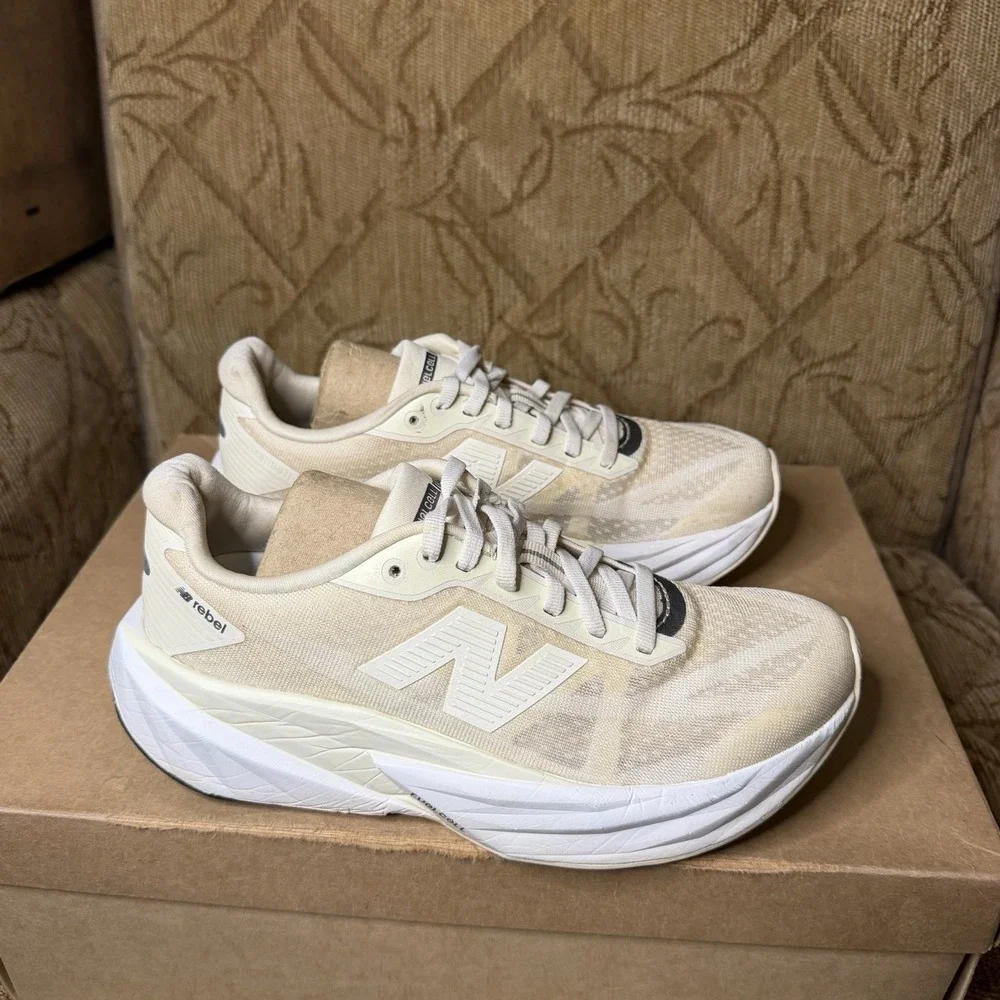 New Balance FuelCell Rebel V5 Angora WFCX7ZF Women's Size 7B Running Shoes